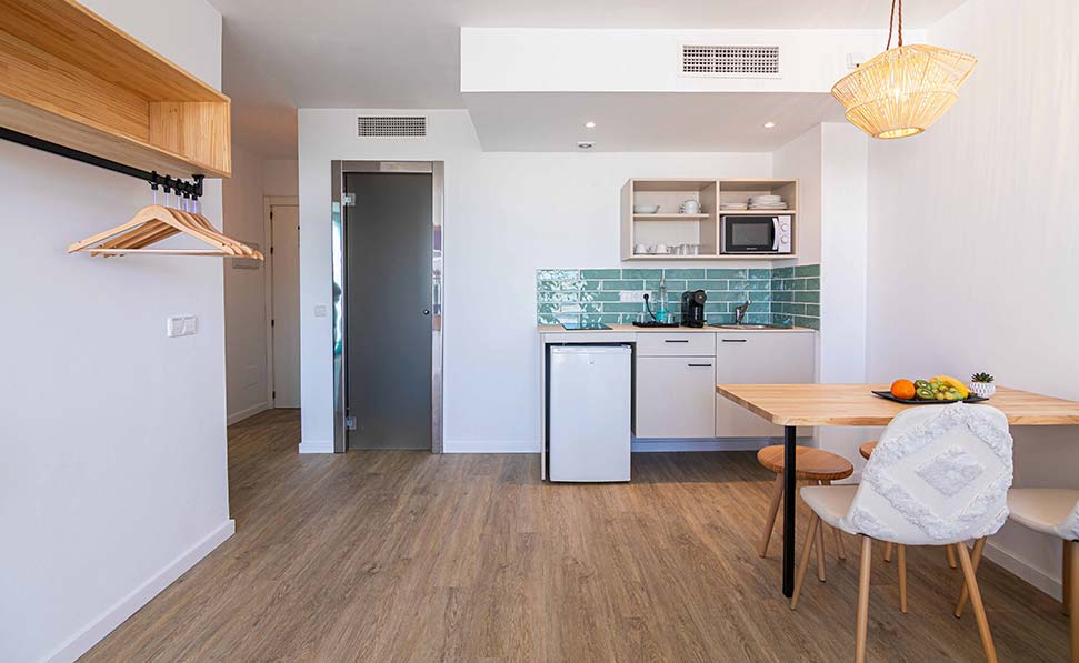 ausgestattete Küche Apartament mit Meerblick marsenses rosa del mar hotel spa