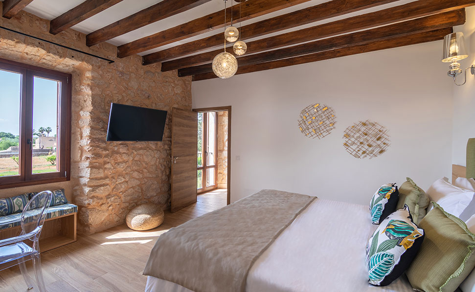 bright xoriguer room marsenses cas metge matas villa