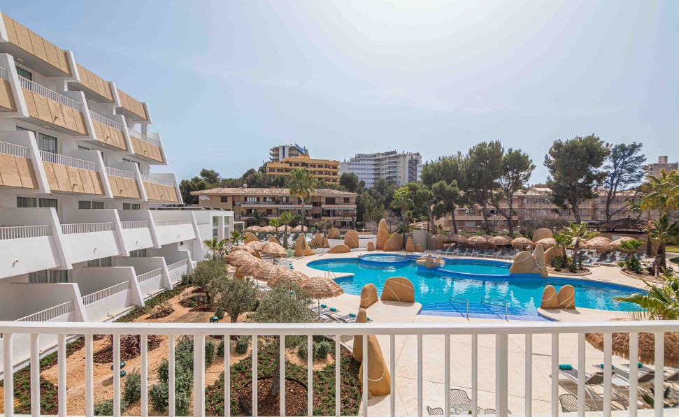 vue sur la terrasse Studio Vue Piscine marsenses rosa del mar hotel spa