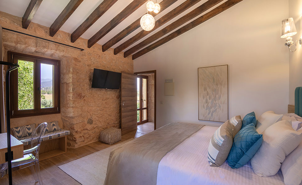 camera mussol luminosa marsenses cas metge matas villa