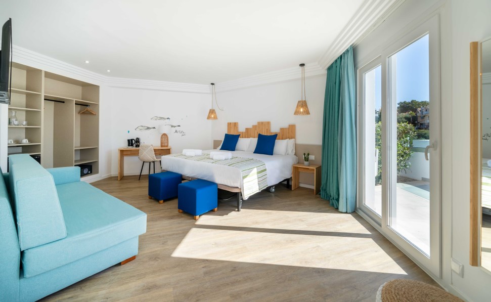 letto junior suite marsenses ferrera blanca hotel adults only decorazione junior suite marsenses ferrera blanca hotel adults only
